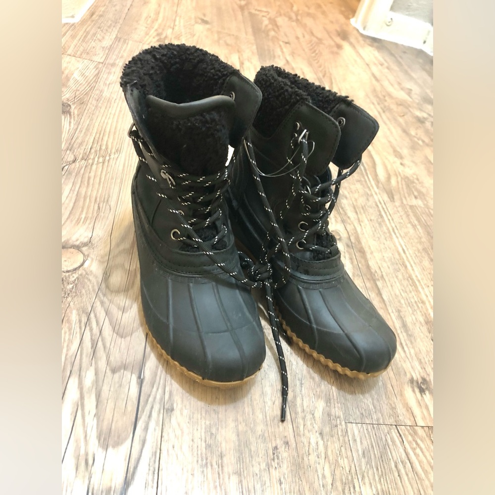 Tommy Hilfiger Black Faux Fur Boots - Picture 7 of 7